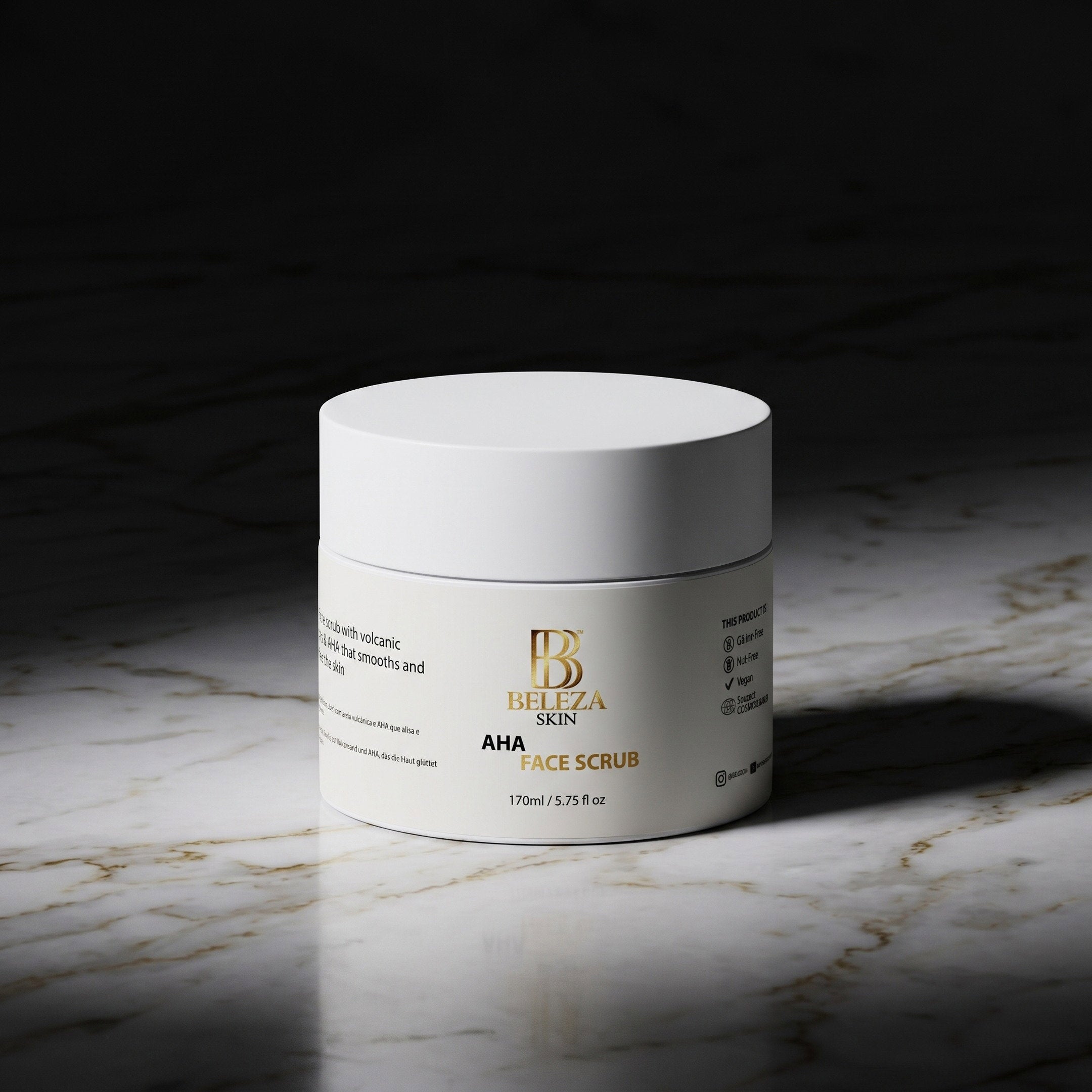 Esfoliante vulcânico cremoso com kaolin e extratos de frutos vermelhos para rosto e corpo