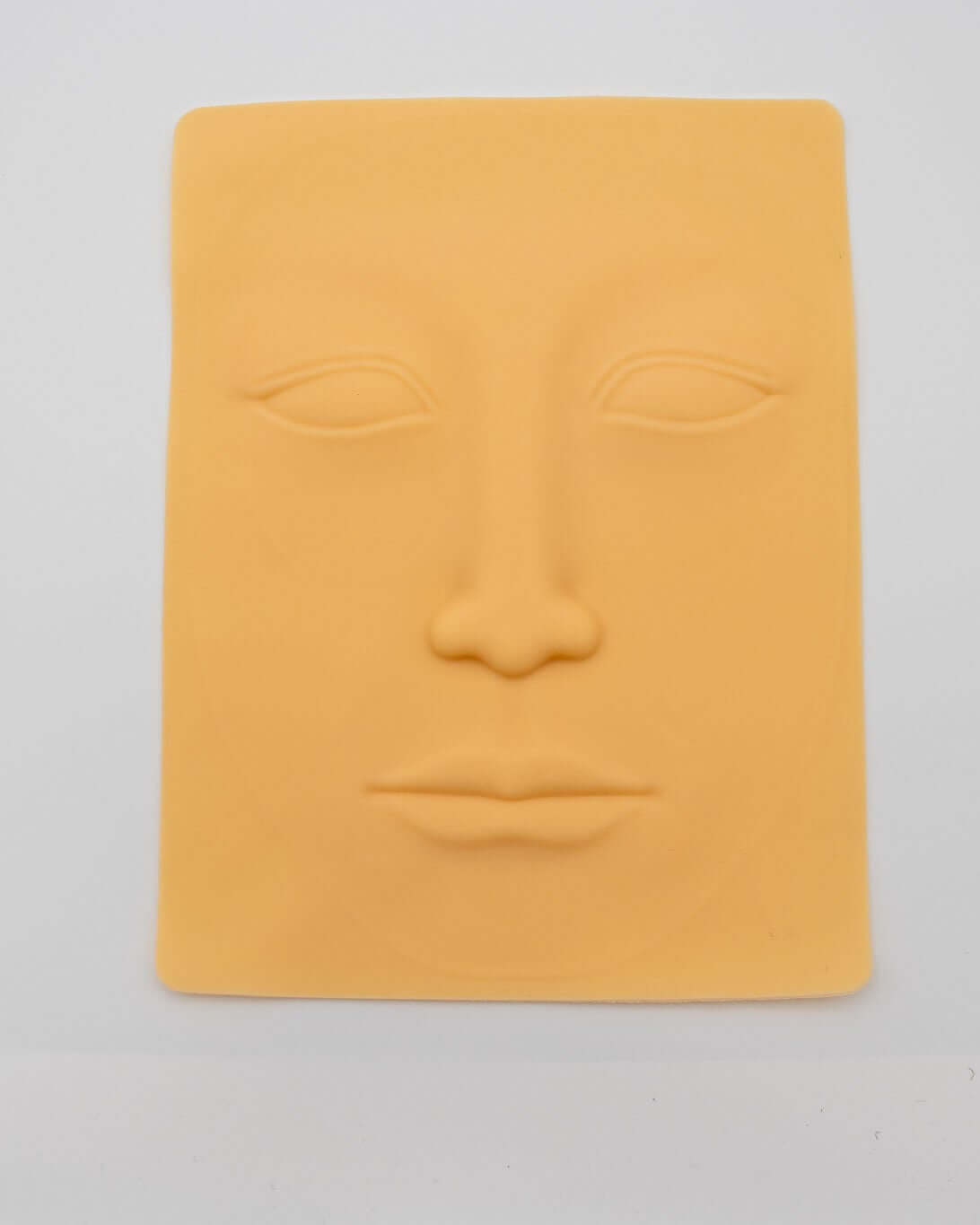 3D Gesicht Übungshaut für professionelle PMU- und Kosmetikbehandlungen, ideal für das Üben von Techniken zur Mikropigmentierung und permanentem Make-up.